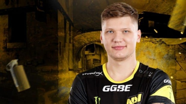 S1mple отдал свой нож для розыгрыша между фанатами CS:GO после поражения своей команды на турнире