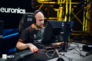 Apeks и Fnatic поборются за выход в плей-офф на ESL Pro League по CS:GO