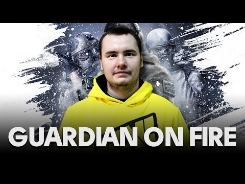 Guardian trainning AWP with bots // "Гвардиан" разыгрывается с ботами